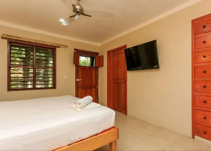 Koox Garden Hotel 3*