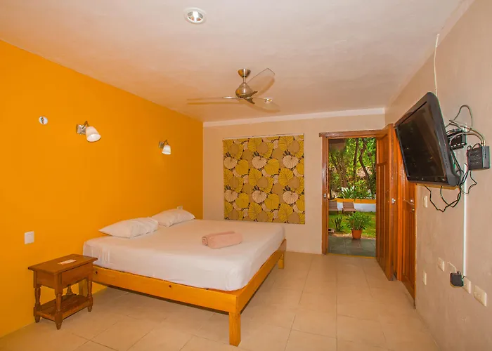 Koox Garden 3*